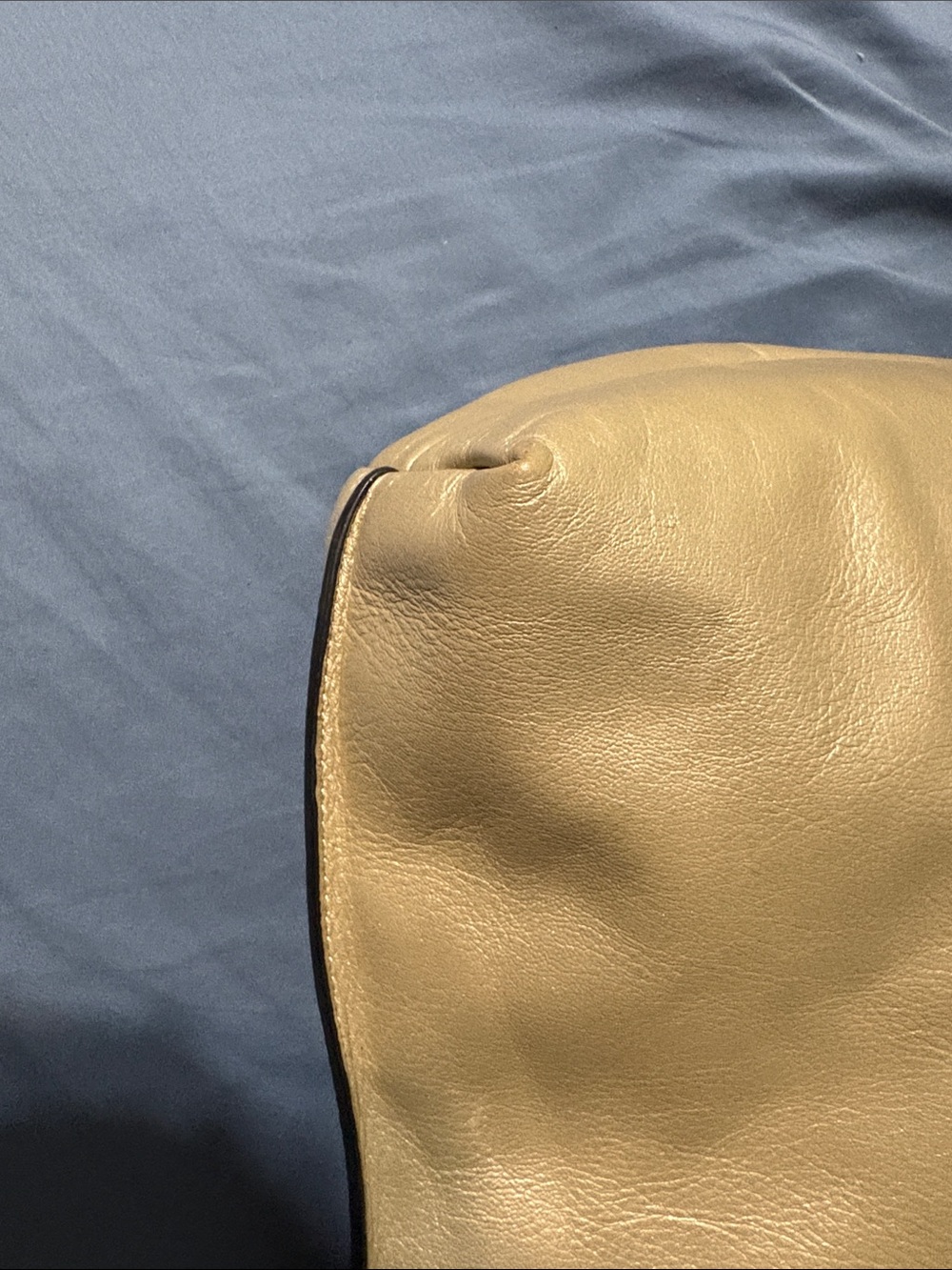 Leather Floral-Embossed Shoulder Bag in Cream by Firenze Bella. All leather.Used - Picture 13 of 16
